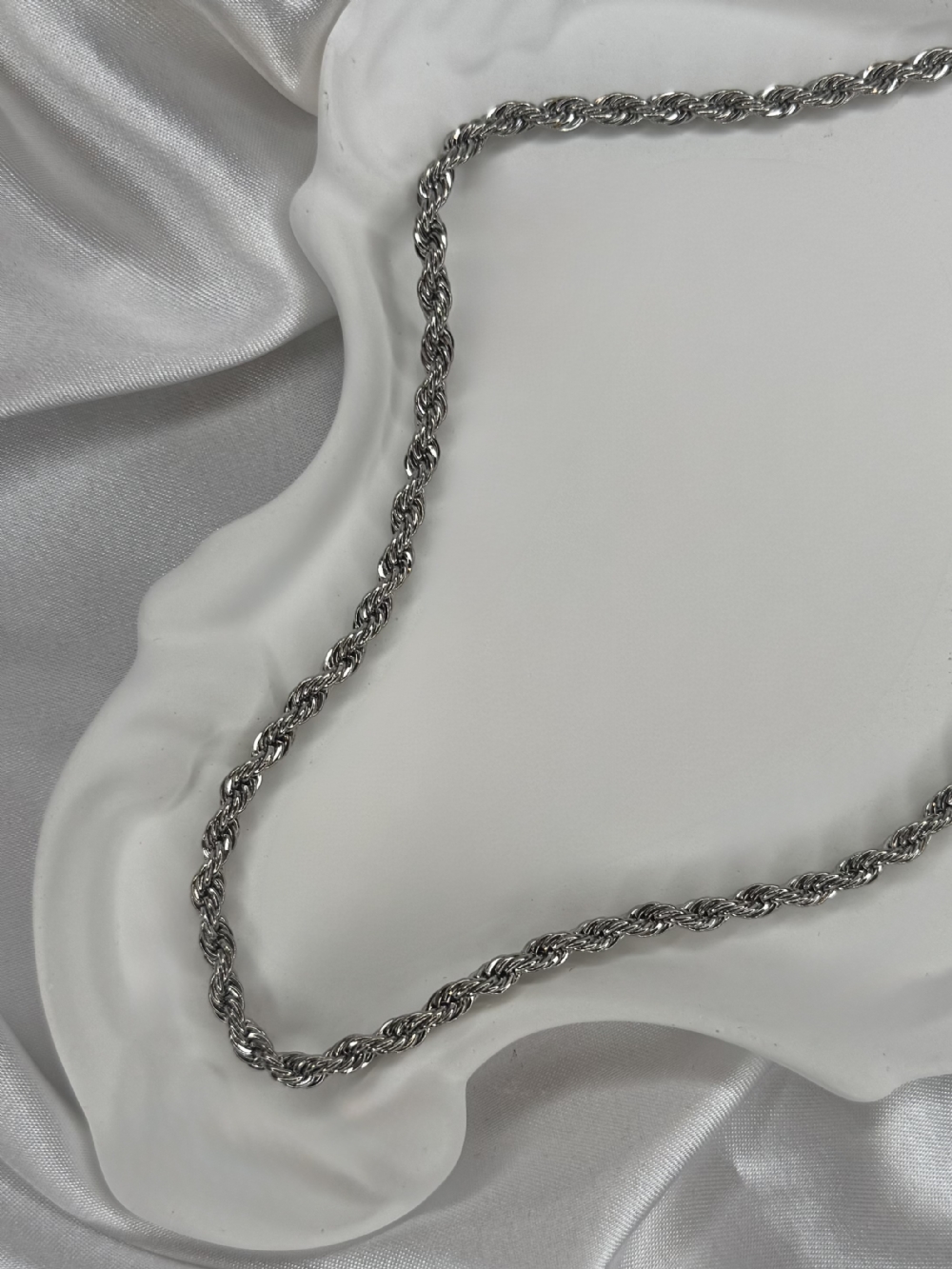 SILVER TWIST KOLYE